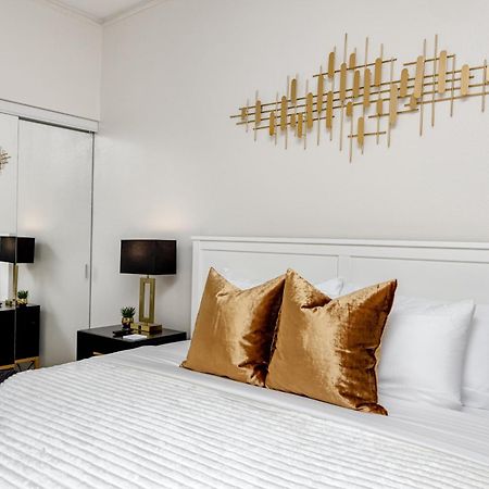 Elegant Waterfront Place For Two/Boca Ciega Resort Saint Petersburg Eksteriør billede