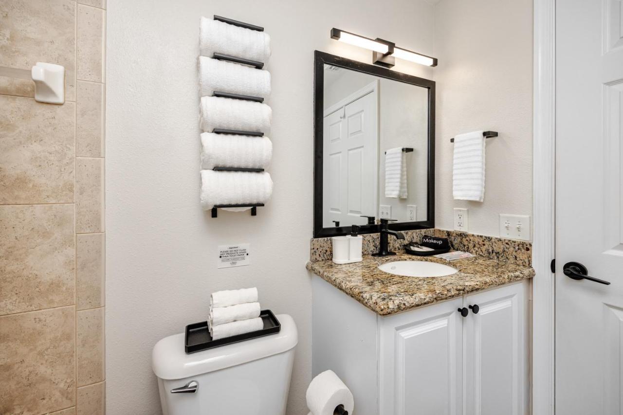 Elegant Waterfront Place For Two/Boca Ciega Resort Saint Petersburg Eksteriør billede