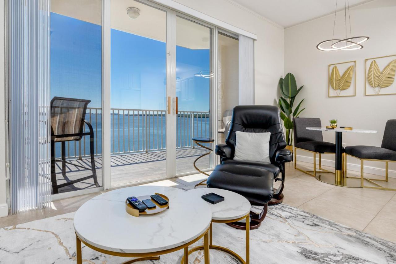 Elegant Waterfront Place For Two/Boca Ciega Resort Saint Petersburg Eksteriør billede