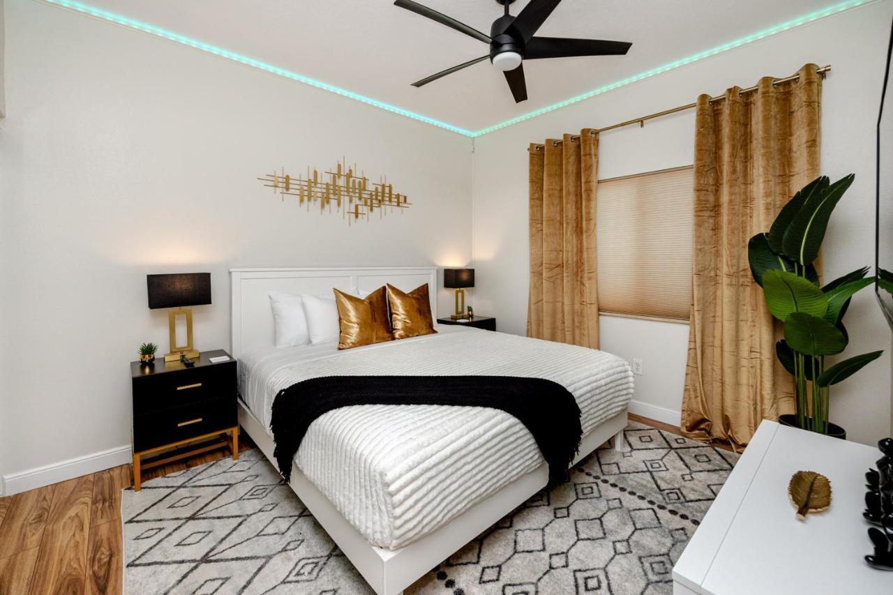 Elegant Waterfront Place For Two/Boca Ciega Resort Saint Petersburg Eksteriør billede